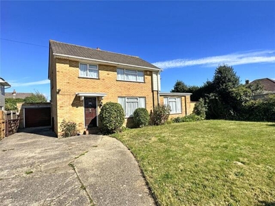 4 Bedroom Detached House For Sale In Barton On Sea, New Milton