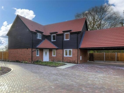 4 Bedroom Detached House For Sale In D'arcy Road