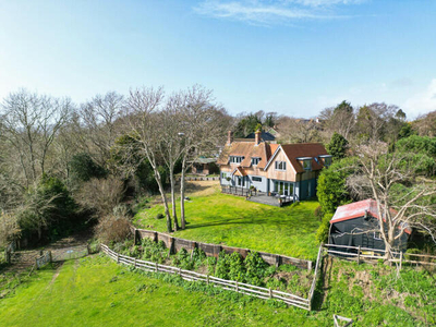 4 Bedroom Detached House For Sale In Pett Level