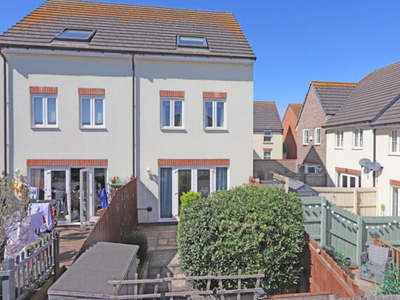 4 Bedroom End Of Terrace House For Sale In Cullompton