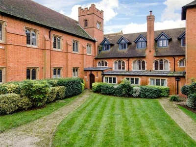 4 Bedroom Flat For Sale In Reading