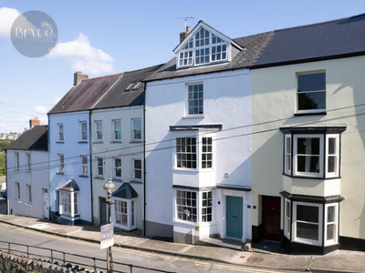 6 Bedroom Town House For Sale In Haverfordwest