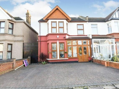 7 Bedroom Semi-detached House For Sale In Ilford