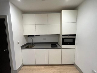 Studio Flat For Rent In Isleworth, Middlesex