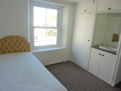 1 Bedroom Apartment For Rent In Honiton, Devon