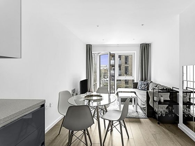 1 bedroom apartment to rent London, SW18 1QZ