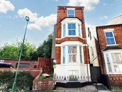 1 Bedroom Detached House For Rent In Nottingham