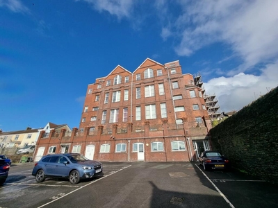 1 bedroom flat for sale in Kilvey Terrace, St. Thomas, Swansea, City And County of Swansea., SA1