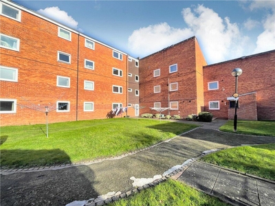 2 bedroom apartment for sale in James Close, Worcester, Worcestershire, WR1