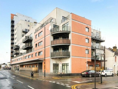 2 Bedroom Apartment For Sale In Stratford