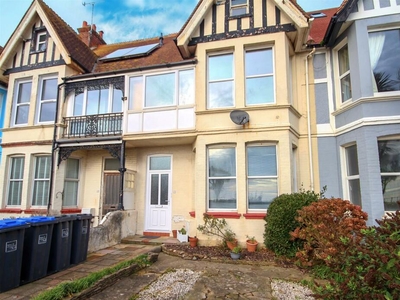 2 bedroom flat for sale in Brighton Road, Worthing, BN11