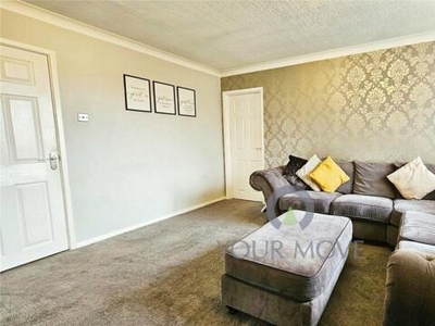 2 Bedroom Flat For Sale In Hemel Hempstead, Hertfordshire