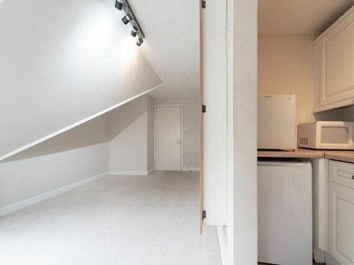 2 Bedroom Flat For Sale In Sandringham Court