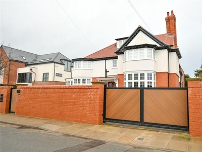 2 Bedroom Flat For Sale In West Kirby