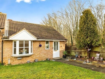 2 Bedroom Semi-detached Bungalow For Sale In Middleton Cheney