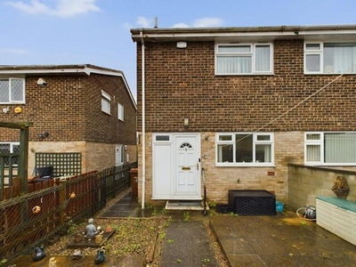 2 Bedroom Semi-detached House For Sale In Leeds
