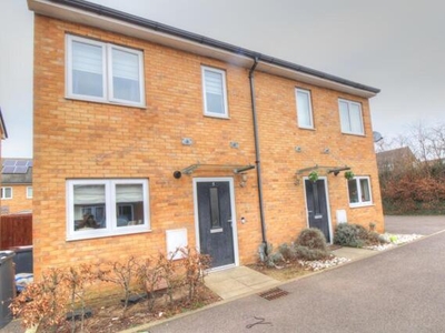 2 Bedroom Semi-detached House For Sale In Luton