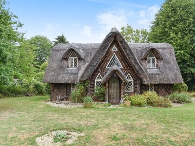3 Bed Cottage For Sale in Shrivenham, Oxfordshire, SN6 - 4460623