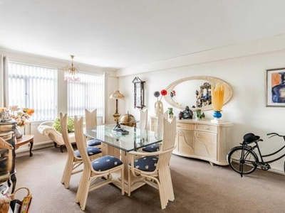 3 Bedroom Apartment For Sale In Great Yarmouth
