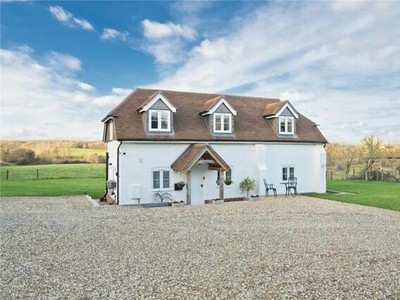3 Bedroom Detached House For Rent In Alton, Hampshire