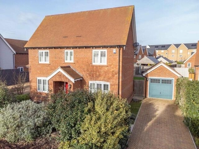 3 Bedroom Detached House For Sale In Channels, Chelmsford
