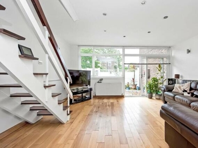 3 Bedroom House For Sale In Herne Hill, London