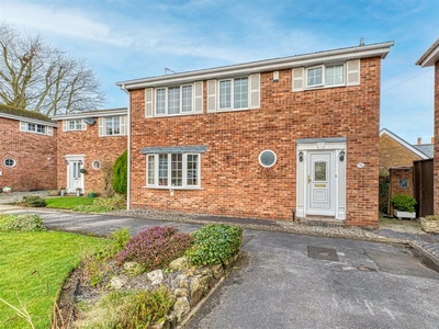 3 bedroom link detached house for sale in Barrymore Court, Grappenhall, Warrington, WA4
