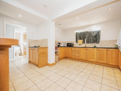 3 bedroom semi-detached house for sale in Bramford Road, Ipswich, IP1