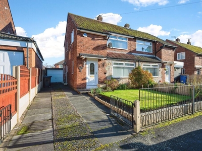 3 bedroom semi-detached house for sale in Vauxhall Close, Penketh, Warrington, Cheshire, WA5
