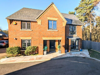 4 Bedroom Detached House For Sale In Bordon, Hampshire