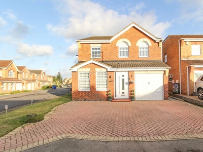 4 bedroom detached house for sale in Meadows Court, Rossington, Doncaster, DN11