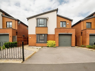 4 bedroom detached house for sale in Orion Way, Doncaster, DN4