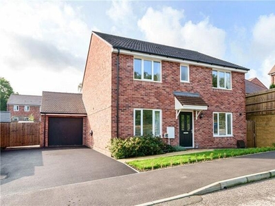 4 Bedroom Detached House For Sale In Rownhams, Southampton