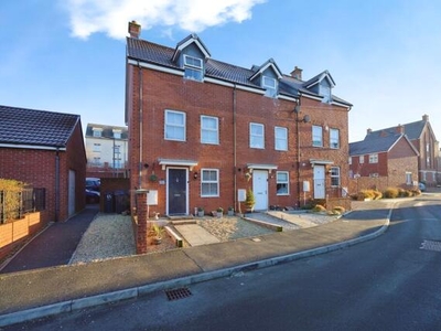 4 Bedroom End Of Terrace House For Sale In Royal Wootton Bassett