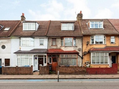 4 Bedroom House For Sale In Colliers Wood