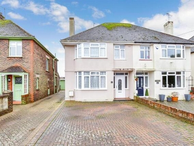 4 Bedroom Semi-detached House For Sale In Littlehampton