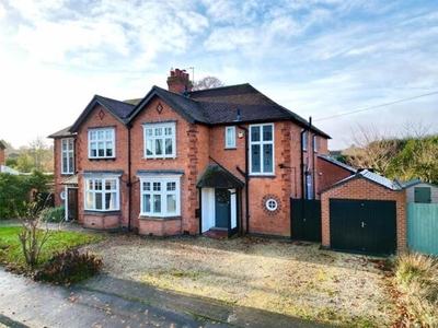 4 Bedroom Semi-detached House For Sale In Loughborough