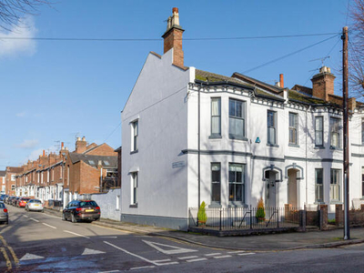 6 Bedroom End Of Terrace House For Sale In Leamington Spa