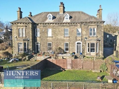 6 Bedroom Semi-detached House For Sale In West Yorkshire