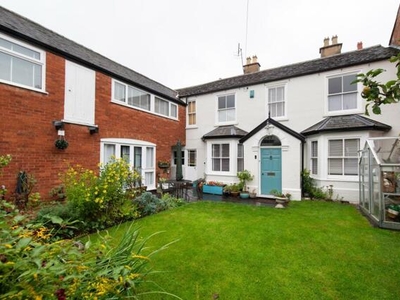 6 Bedroom Terraced House For Sale In Worcester, Worcestershire