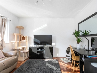 Nathan House, Reedworth Street, London, SE11 2 bedroom flat/apartment in Reedworth Street