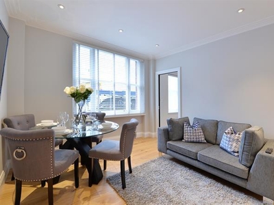 1 bedroom property to let in Hill Street, Mayfair, London