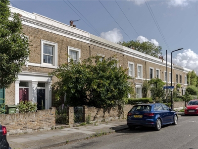 2 bedroom property for sale in Broadhinton Road, London, SW4