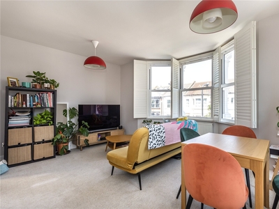 2 bedroom property for sale in Donaldson Road, London, NW6
