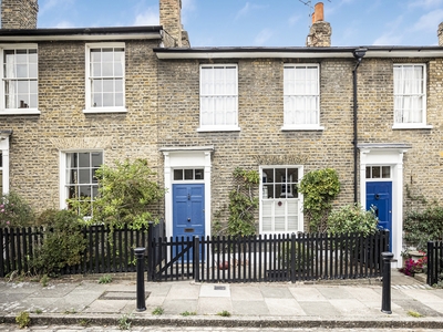 2 bedroom property for sale in King George Street, London, SE10