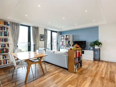 2 bedroom property for sale in Knaresborough Drive, LONDON, SW18