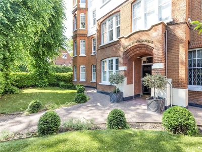 2 bedroom property for sale in South Parade, LONDON, W4