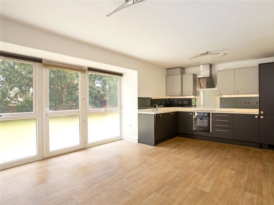 2 bedroom property for sale in The Spinney, Watford, WD17