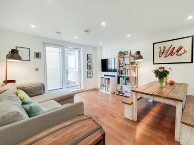 2 bedroom property for sale in Wharf Street, London, SE8