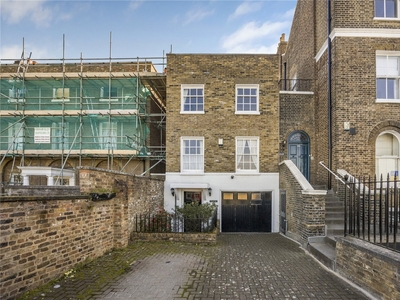 3 bedroom property for sale in Eliot Place, London, SE3